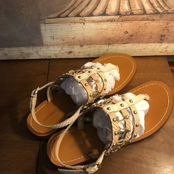 Antonio Melani - flat sandals with gold accents - Womens size 7 - Picture 4 of 4